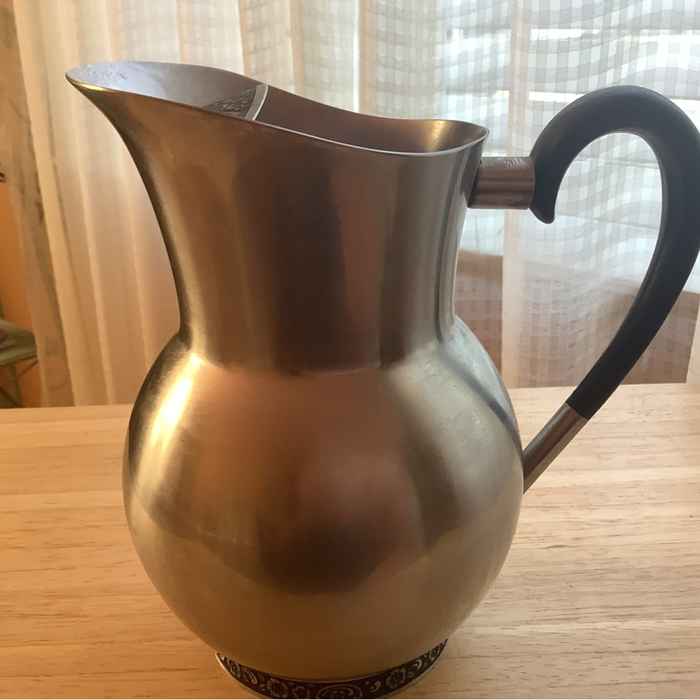 Oneida Stainless Steel Base pitcher